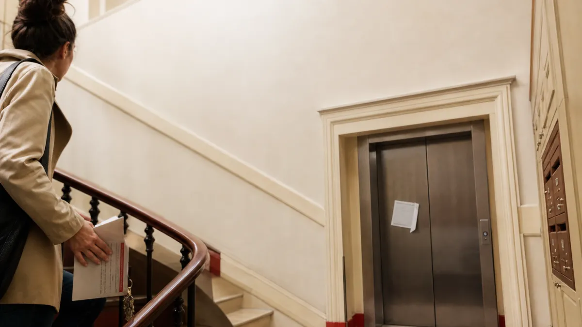 Qui paie la réparation de l'ascenseur en copropriété